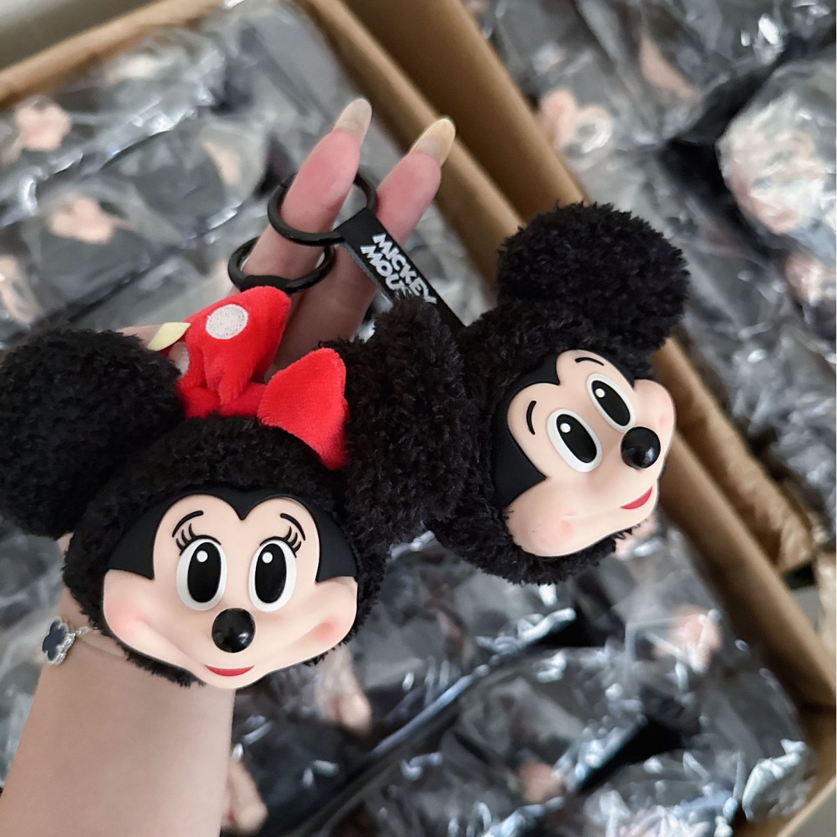 Mickey Minnie Plush Doll Keych - огляд і ціна Original Anime Merchandise